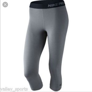 Nike Pro Dry Fit capri leggings